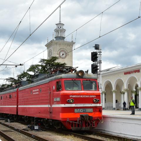 "Гранд сервис экспресс" открыл продажи билетов на поезда между Москвой и Крымом